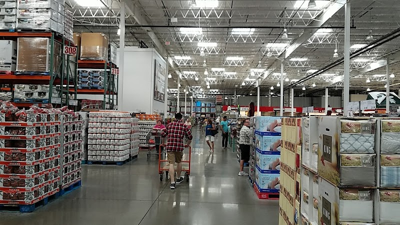 Costco Warehouse #1007 in TOLEDO, OH — gold in stock this week