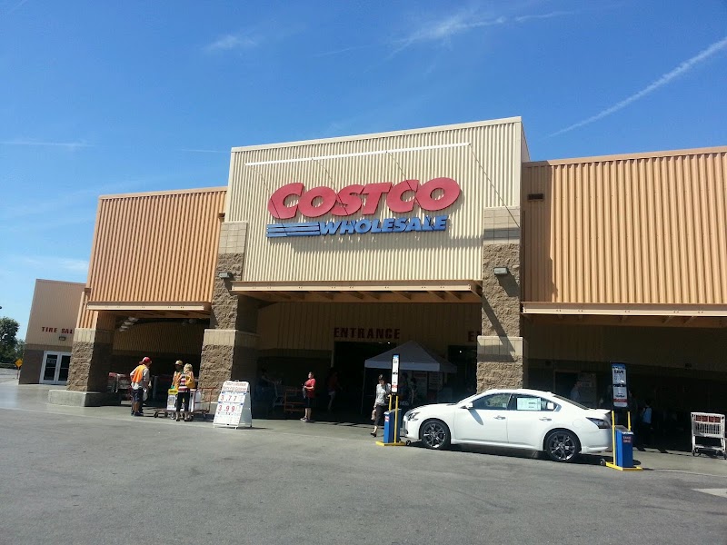 Costco Warehouse #1017 in VISALIA, CA — gold in stock this week
