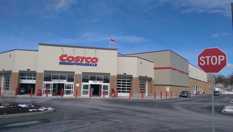 Costco Warehouse #1176 in CAMILLUS, NY — gold in stock this week