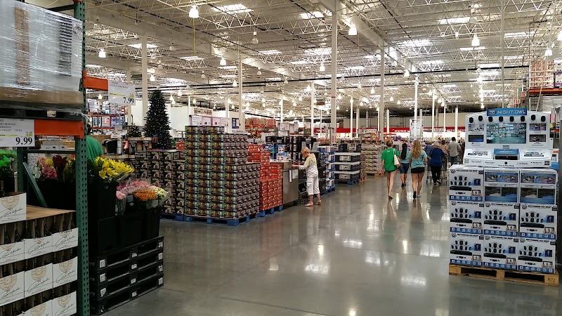 Costco Warehouse #621 in FORT MYERS, FL — gold in stock this week