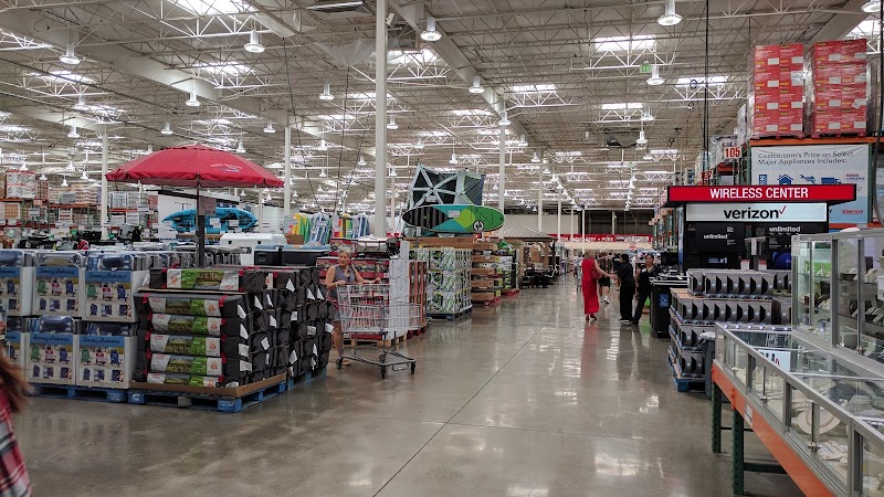 Costco Warehouse #640 in LIHUE, HI — gold in stock this week