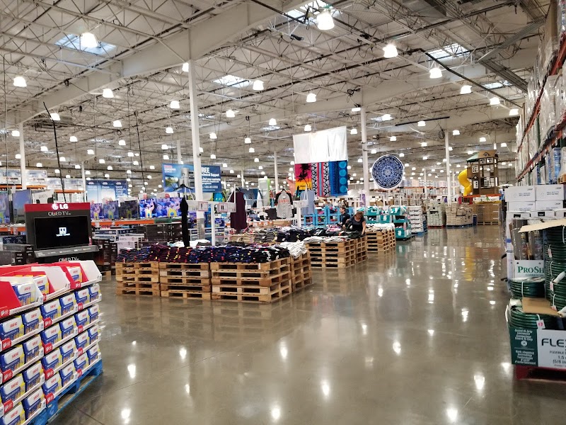 Costco Warehouse #659 in ROHNERT PARK, CA — gold in stock this week