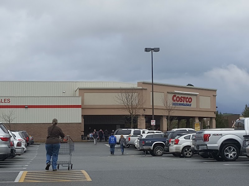 Costco Warehouse #662 in BURLINGTON, WA — gold in stock this week